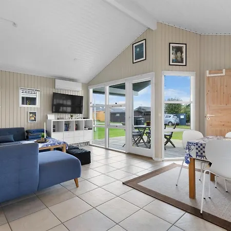 度假居 Roya - 100m From The Sea By Interhome *